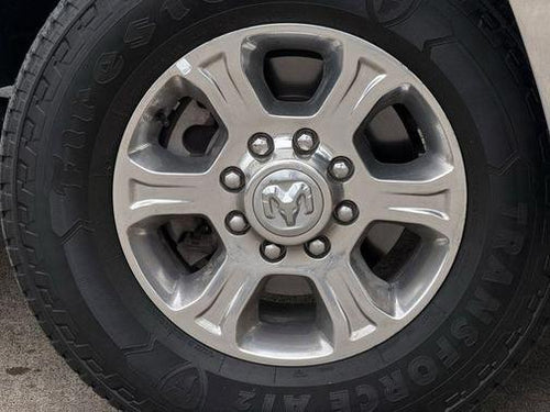jante aluminium 18 pouces pour un Ram 2500 ( bighorn) bolts patern 8x 165.1 année 2022